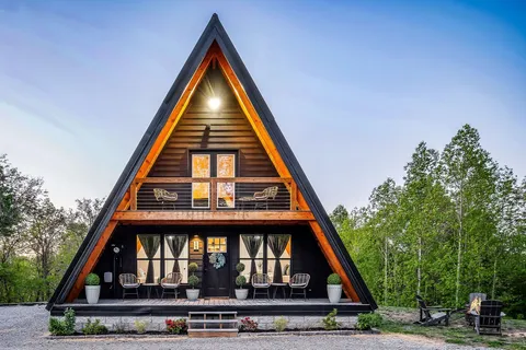 $489,000 | 825 Hunters Landing Lane, Smithville, TN 37166