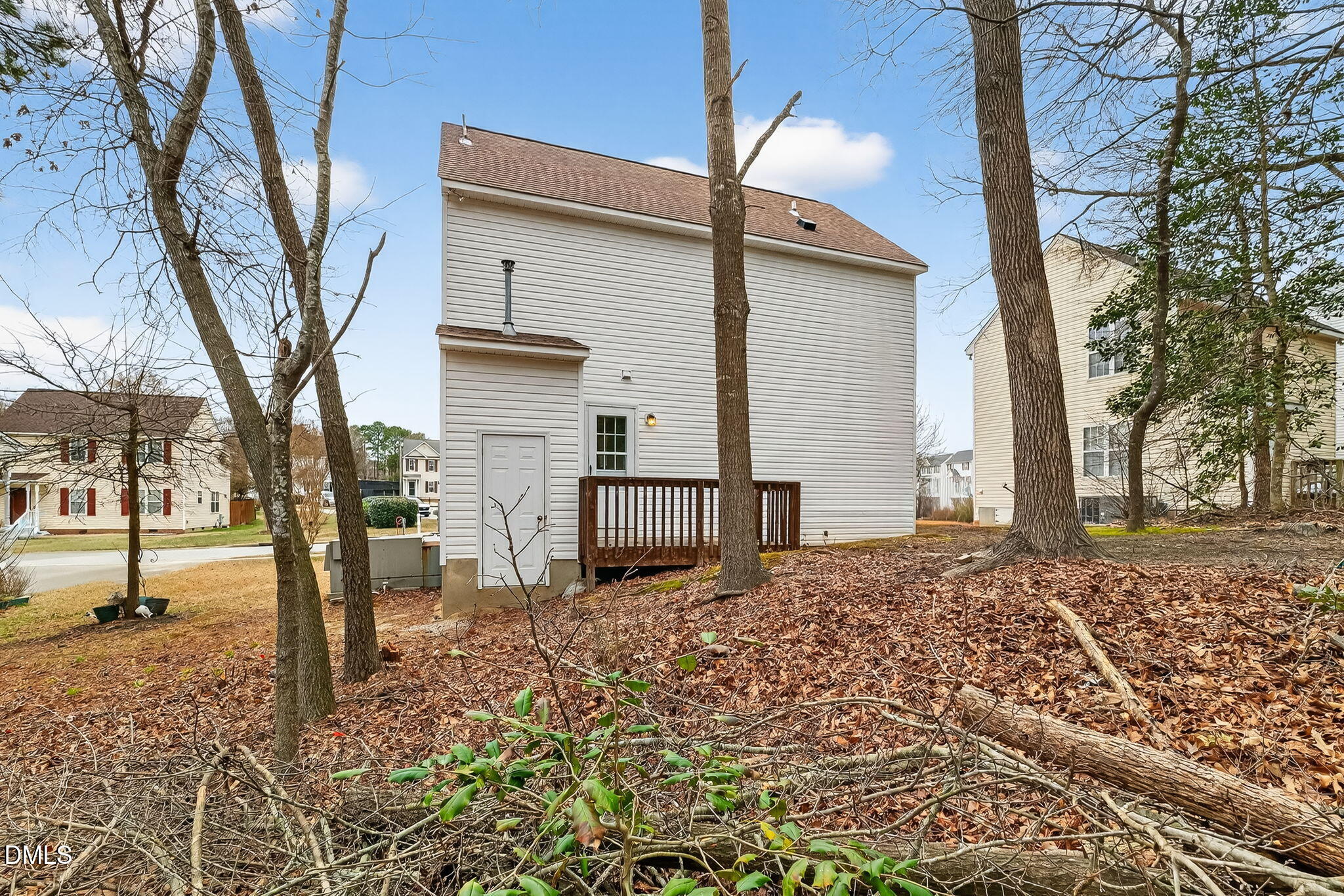 1237 Swingline Way Raleigh, NC 27610 - Photo 35 of 39 36-web-or-mls-DSC04130