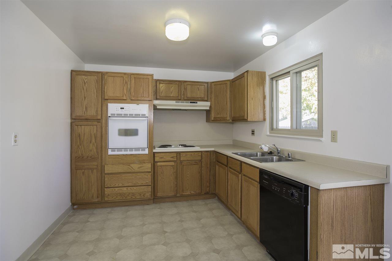 1785 Hawthorne Road Reno, NV 89502 - Photo 8 of 17 a kitchen with sink and cabinets