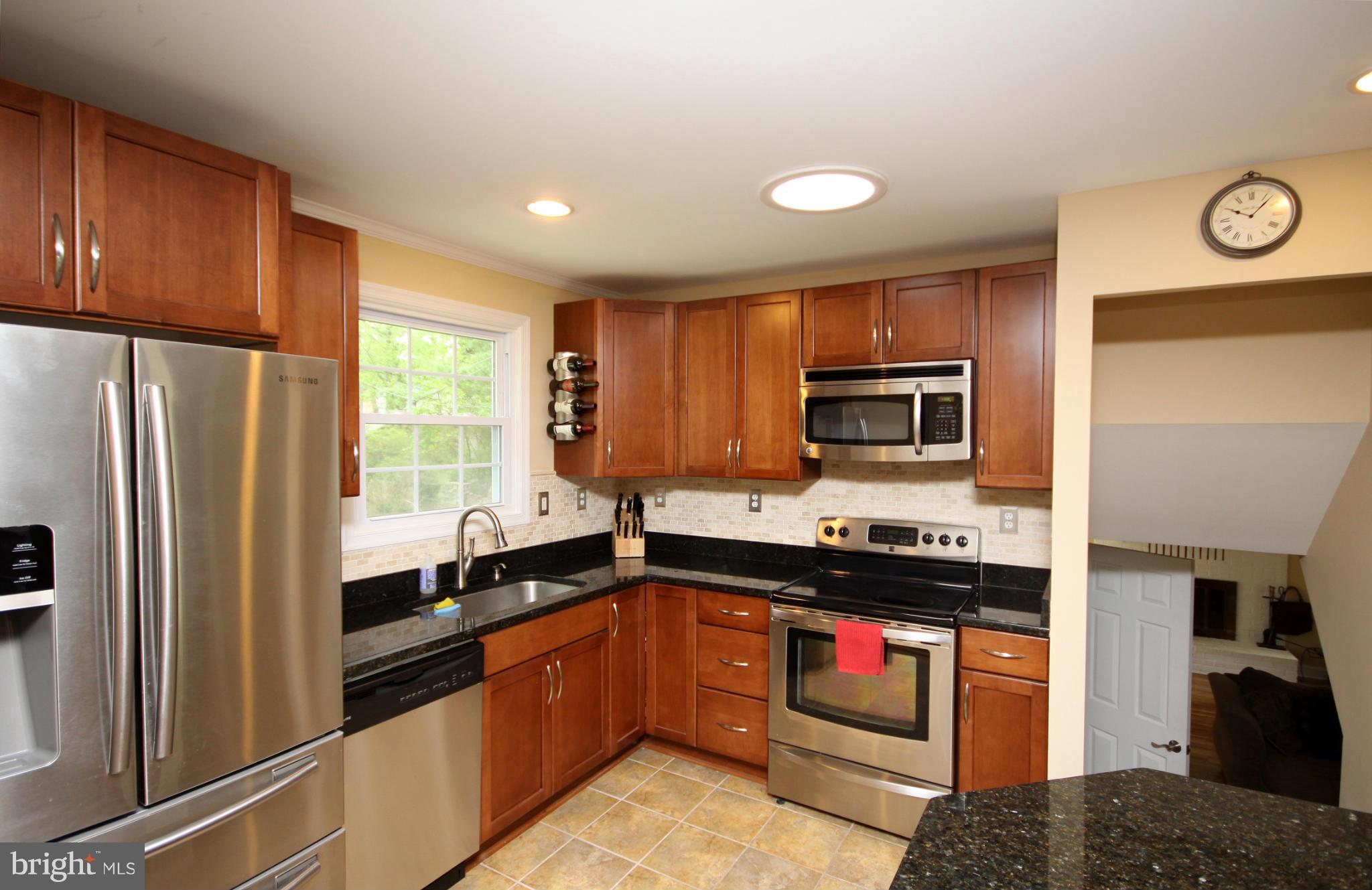 109 Cedar Road Severna Park, MD 21146 - Photo 5 of 30 Kitchen