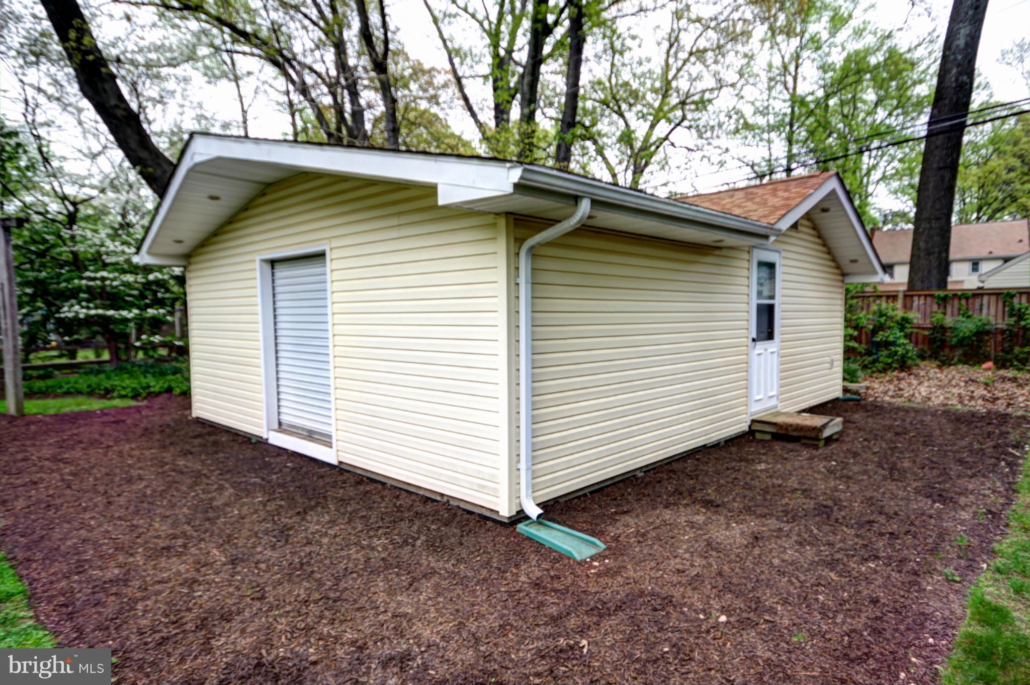 109 Cedar Road Severna Park, MD 21146 - Photo 10 of 30 Large Outbuilding