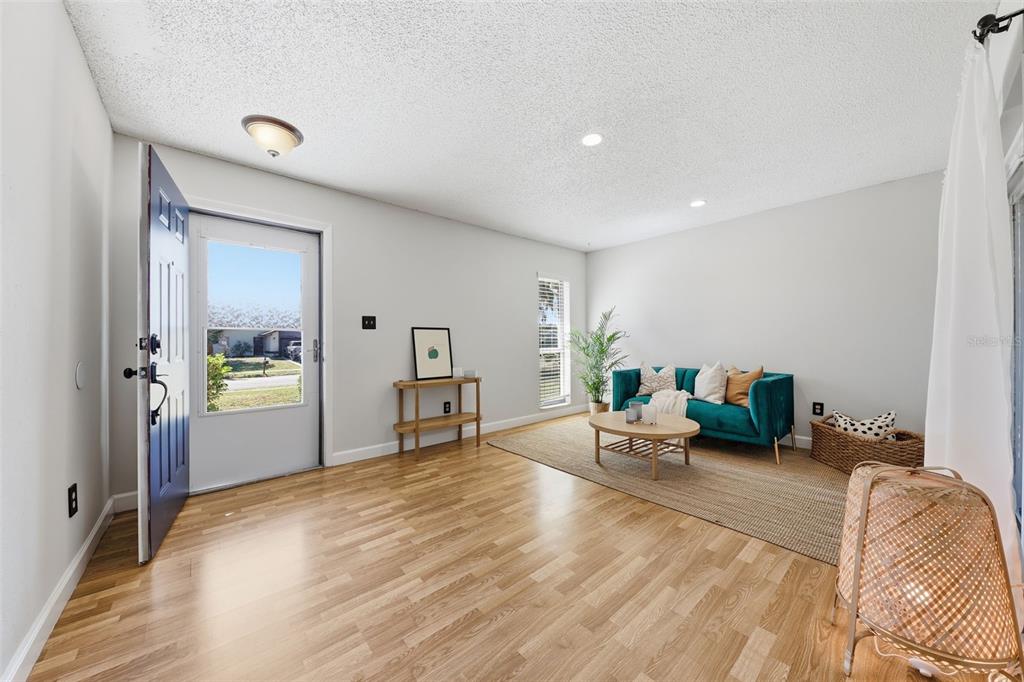 1356 Ortega Street Winter Springs, FL 32708 - Photo 4 of 25