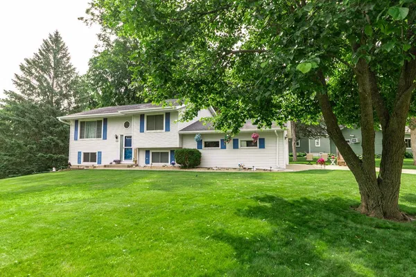 $339,900 | 101 Marlane Circle, Jordan, MN 55352