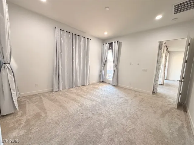 $2,695 | 724 Omaggio Place, Henderson, NV 89011