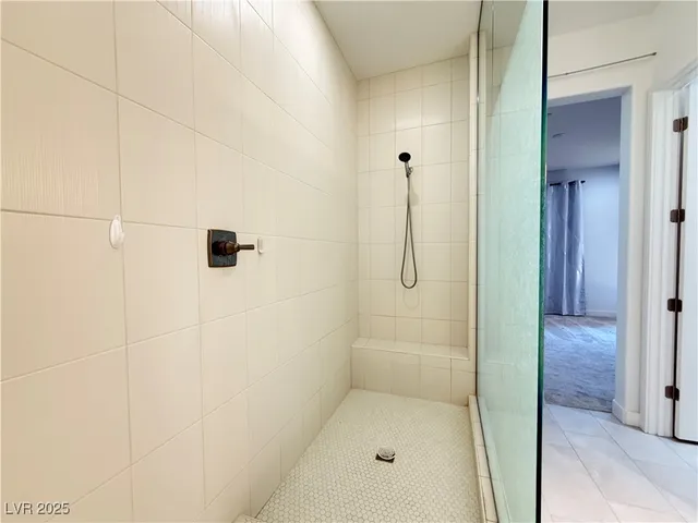 $2,695 | 724 Omaggio Place, Henderson, NV 89011