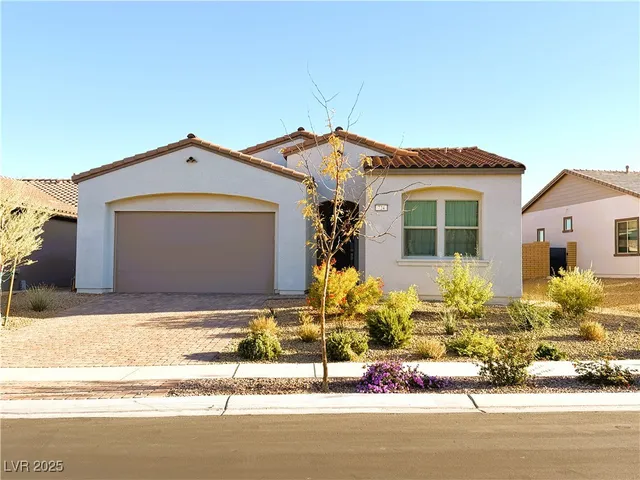 $2,695 | 724 Omaggio Place, Henderson, NV 89011
