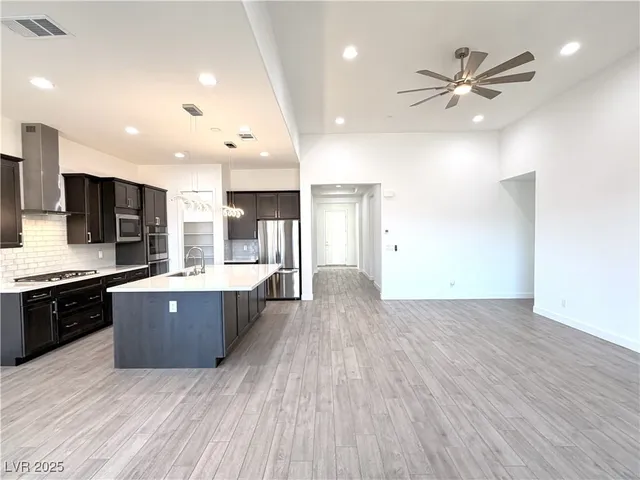 $2,695 | 724 Omaggio Place, Henderson, NV 89011