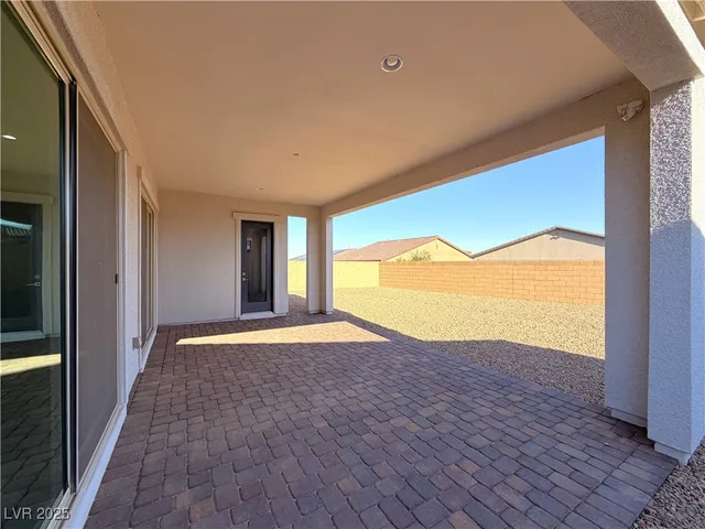 $2,695 | 724 Omaggio Place, Henderson, NV 89011