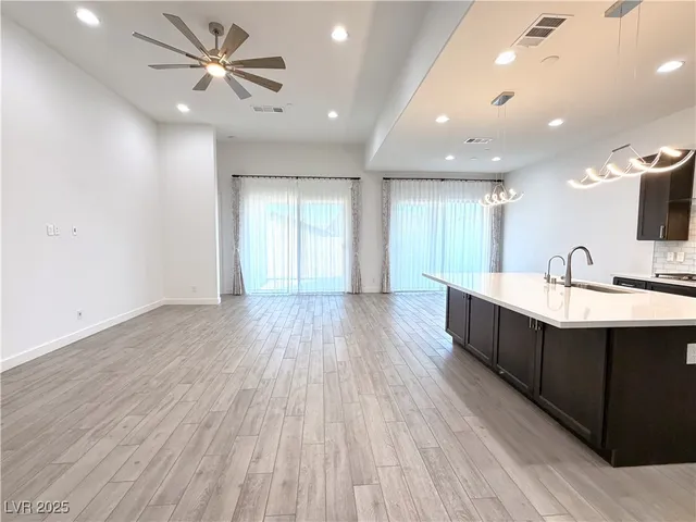 $2,695 | 724 Omaggio Place, Henderson, NV 89011