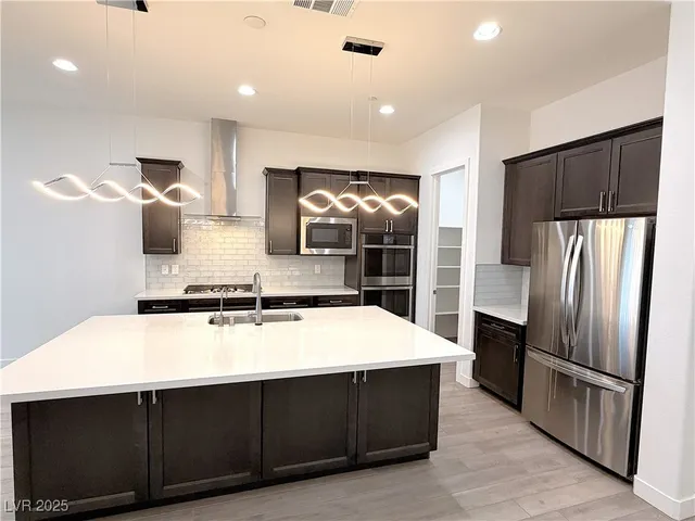 $2,695 | 724 Omaggio Place, Henderson, NV 89011