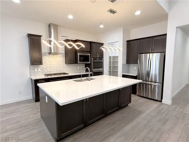 $2,695 | 724 Omaggio Place, Henderson, NV 89011