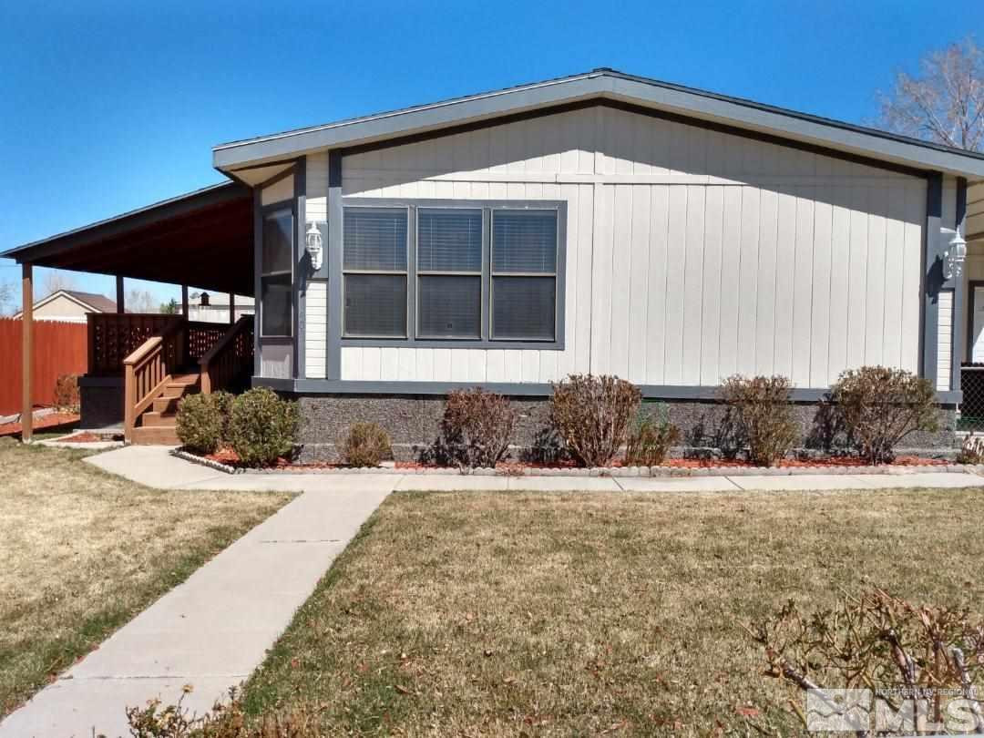 400 Scorpio Circle Reno, NV 89521 - Photo 3 of 11 a front view of a house
