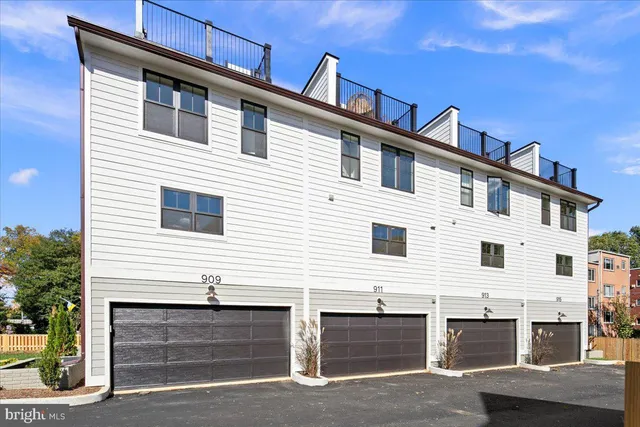 $1,499,000 | 911 North Irving Street, Arlington, VA 22201