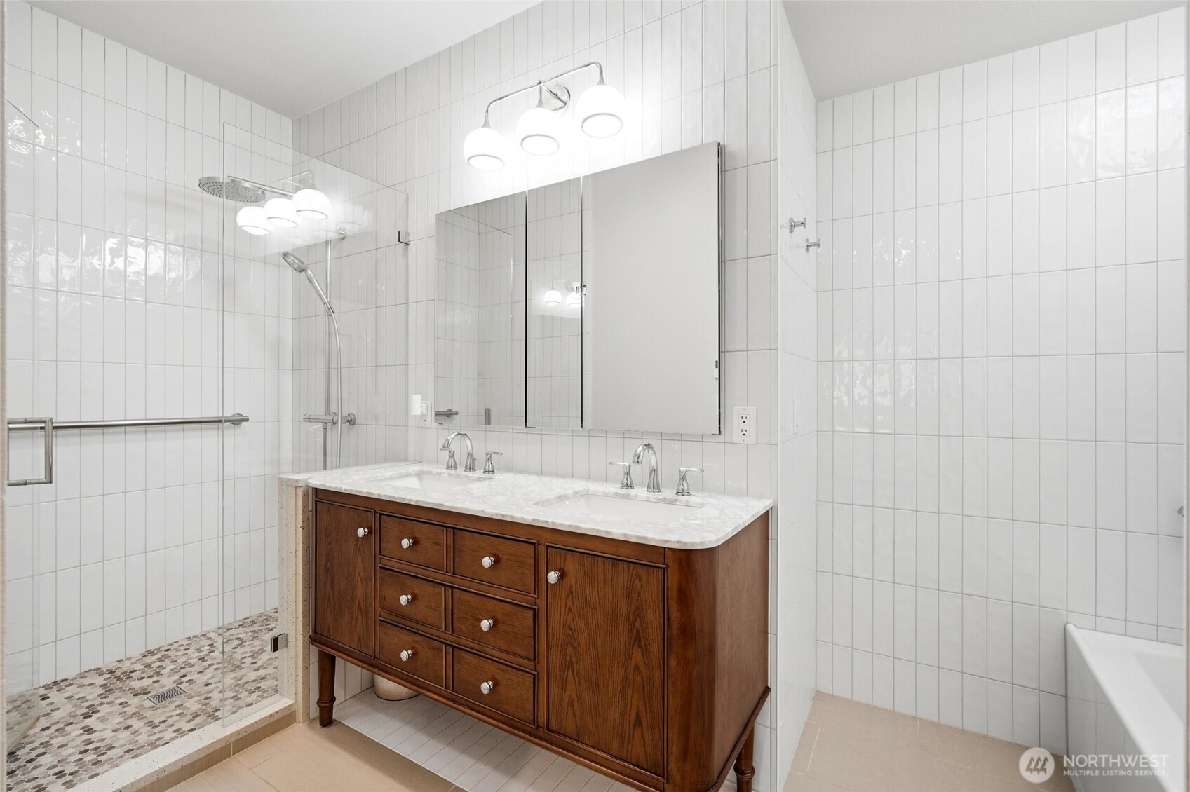 17432 Bothell Way Northeast, Unit B307 Bothell, WA 98011 - Photo 14 of 34