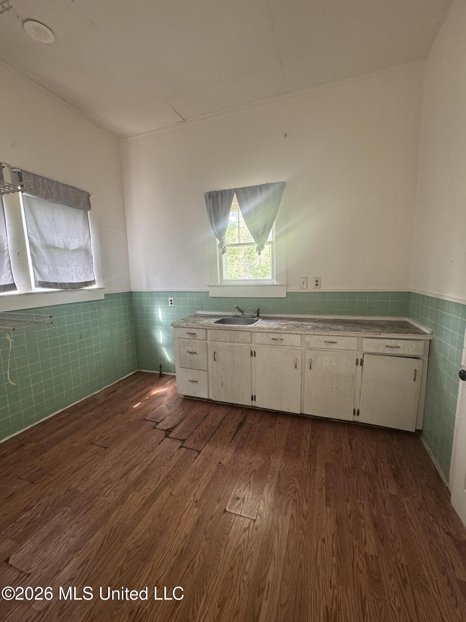 1208 Harper Street McComb, MS 39648 - Photo 7 of 8 IMG_1947