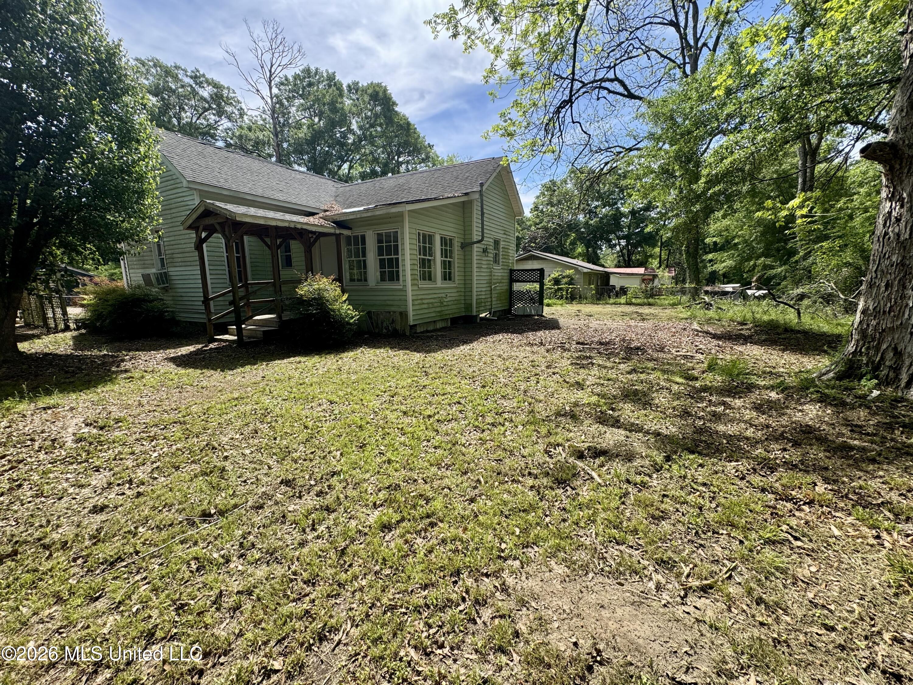 1208 Harper Street McComb, MS 39648 - Photo 8 of 8 IMG_2075