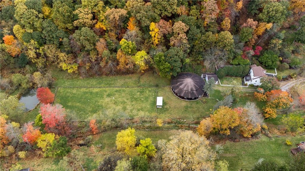 2065 Fairhill Road Sewickley, PA 15143 - Photo 43 of 45 a backyard of a house with lots of green space
