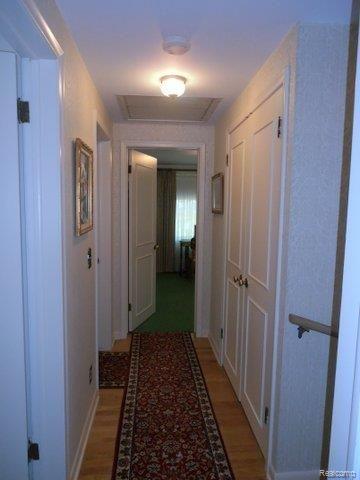 421 Roland Road Grosse Pointe, MI 48236 - Photo 3 of 17 Hall