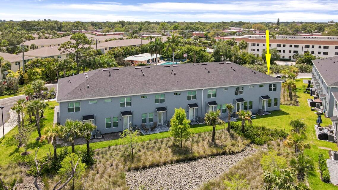 1875 Southeast Ocean Cove Way Stuart, FL 34996 - Photo 36 of 37 an aerial view of multiple house