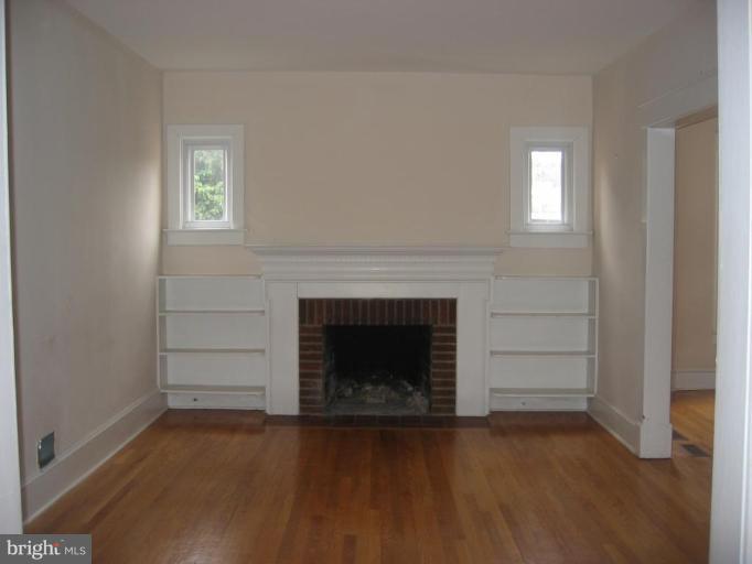 1566 Chain Bridge Road McLean, VA 22101 - Photo 2 of 6 Living Room