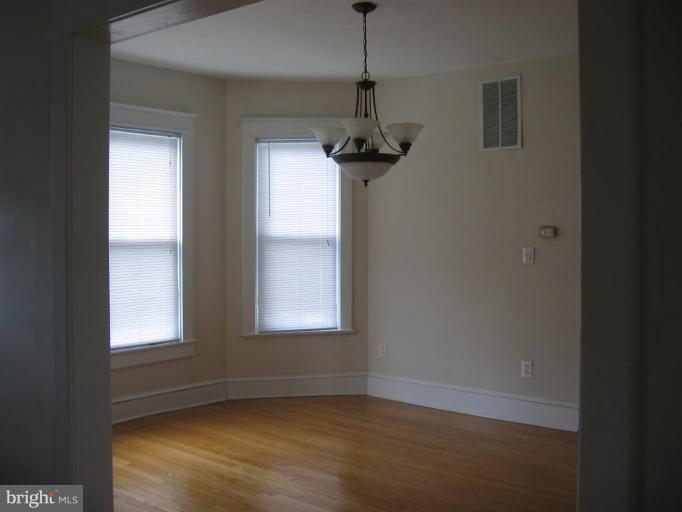 1566 Chain Bridge Road McLean, VA 22101 - Photo 3 of 6 Dining Room