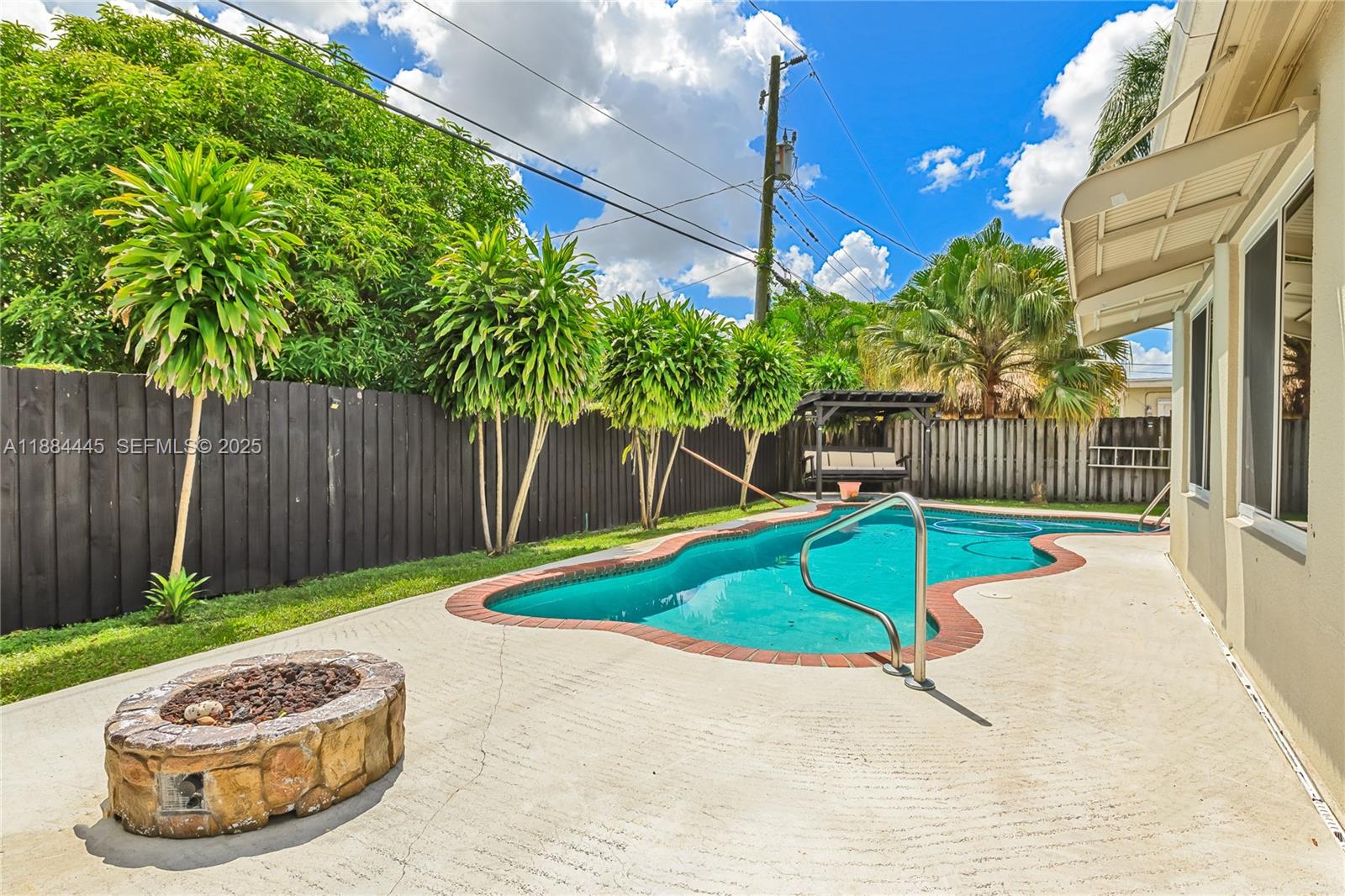 421 Southwest 64th Way Pembroke Pines, FL 33023 - Photo 30 of 34