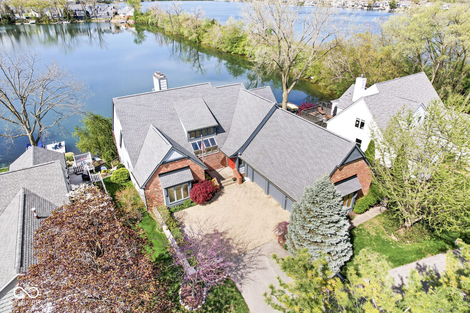 3748 Bay Rd S Drive Indianapolis, IN 46240 - Photo 2 of 85