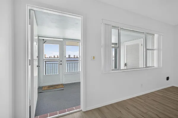 $2,100 | 100 Shore Court, Unit 307, North Palm Beach, FL 33408