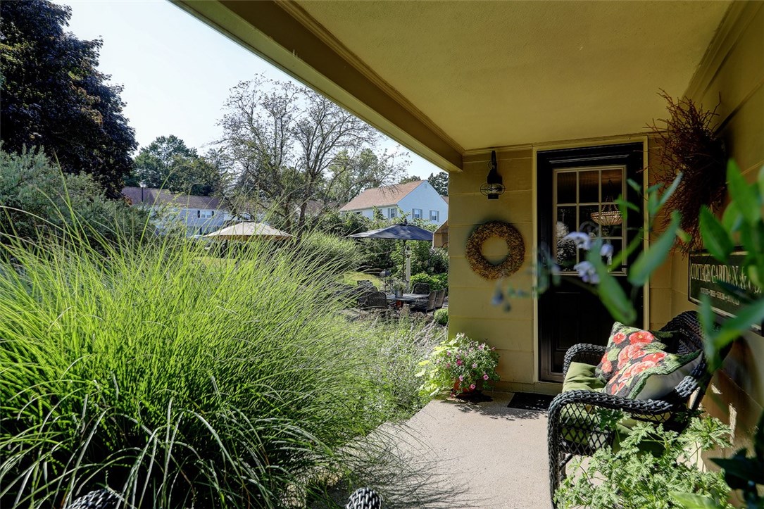 2894 Mendon Road Cumberland, RI 02864 - Photo 11 of 39