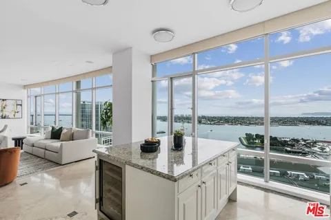 $2,325,000 | 165 Sixth Avenue, Unit 2803, San Diego, CA 92101