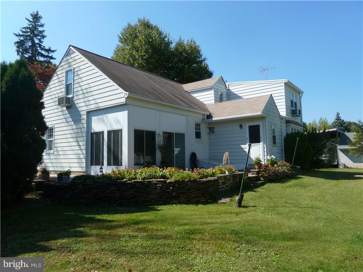 135 Ruth Street Feasterville, PA 19053 - Photo 18 of 19 Exterior Back