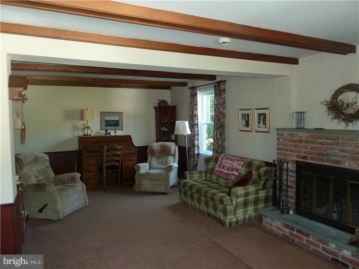 135 Ruth Street Feasterville, PA 19053 - Photo 9 of 19 Family Room