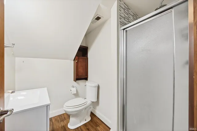 $1,500 | 110 West 6th Street, Unit 4, Bloomington, IN 47404