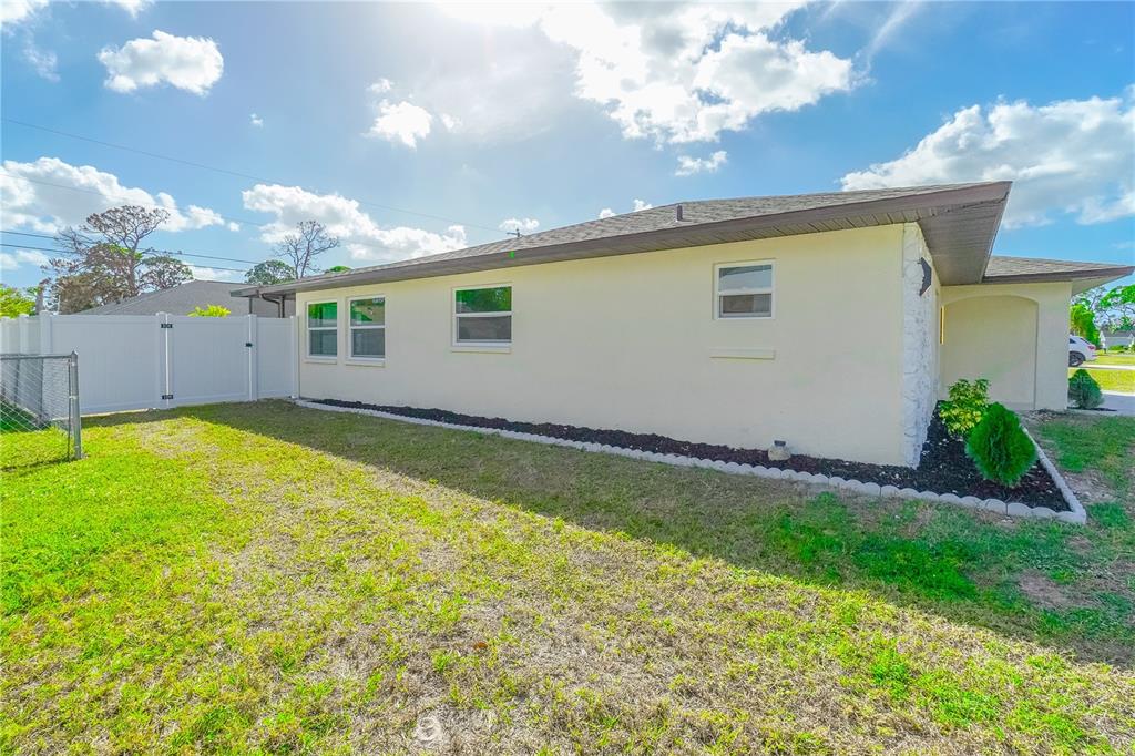 1461 Royal Road Venice, FL 34293 - Photo 62 of 68