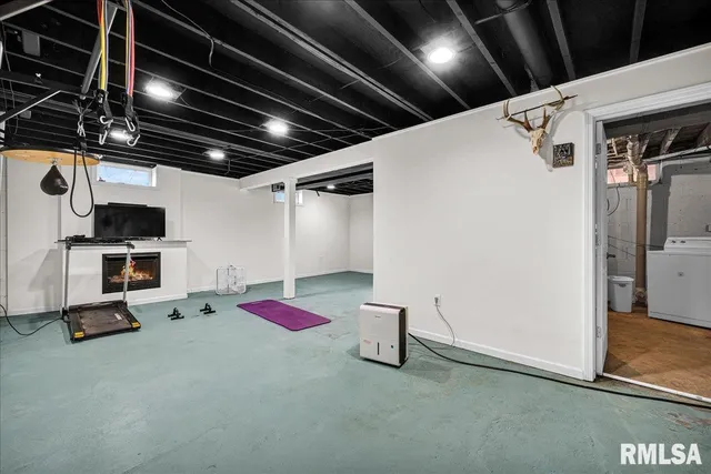 $249,900 | 104 Hawthorne Court, Dahinda, IL 61428