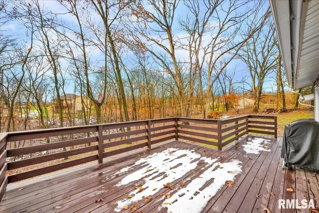 $249,900 | 104 Hawthorne Court, Dahinda, IL 61428