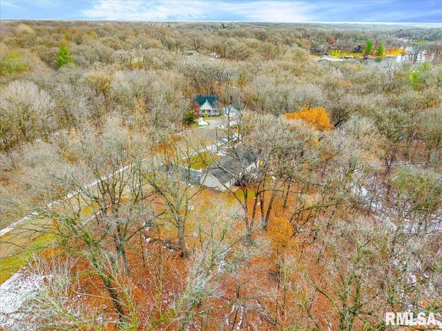 $249,900 | 104 Hawthorne Court, Dahinda, IL 61428