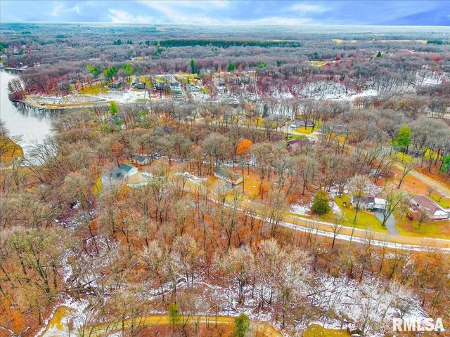 $249,900 | 104 Hawthorne Court, Dahinda, IL 61428