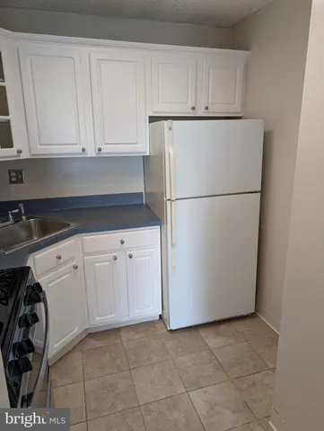 $189,900 | 1225 Martha Custis Drive, Unit 704, Alexandria, VA 22302