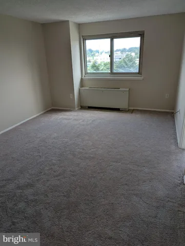 $189,900 | 1225 Martha Custis Drive, Unit 704, Alexandria, VA 22302