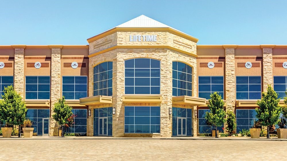53 Versante Court Houston, TX 77070 - Photo 28 of 30 front view of a building