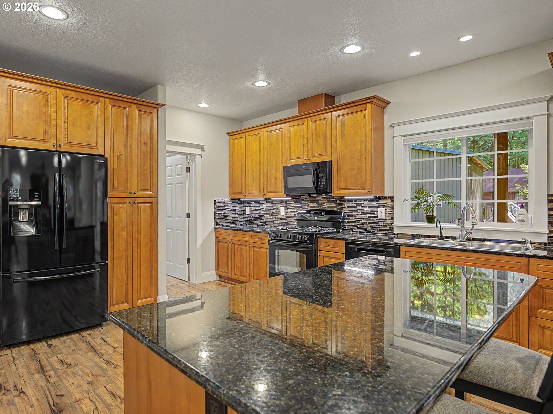 64100 East Relton Road Rhododendron, OR 97049 - Photo 6 of 48 Kitchen