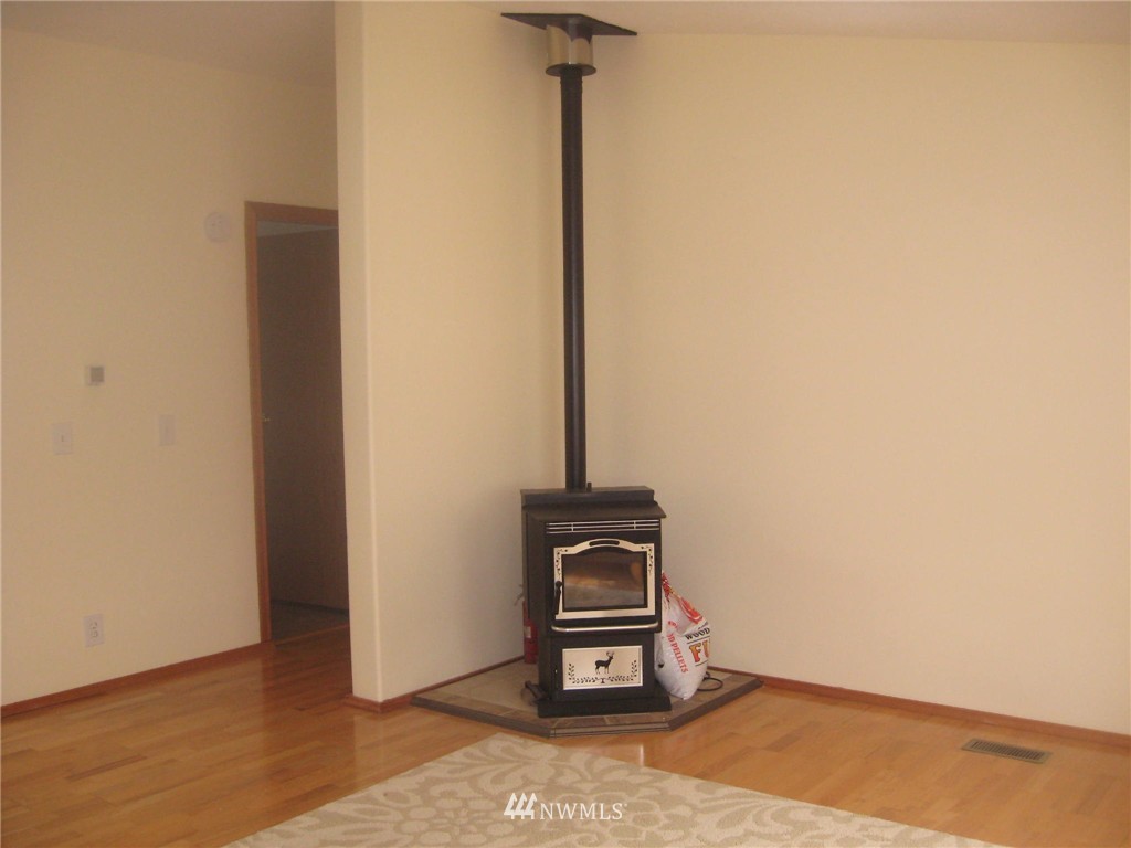 103 Larson Brothers Road Hoquiam, WA 98550 - Photo 12 of 20 Gallery Image 12