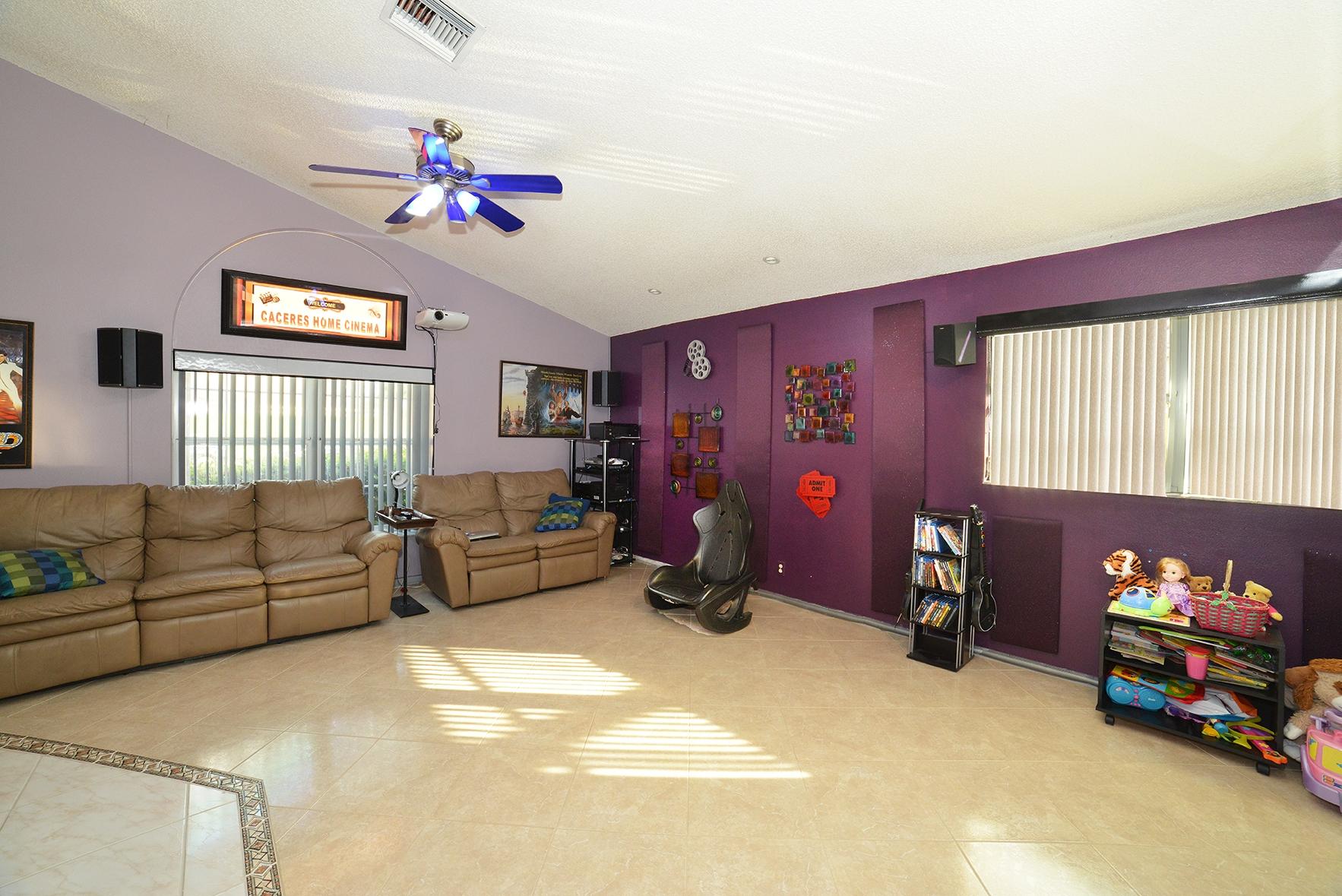 10684 Plainview Circle Boca Raton, FL 33498 - Photo 12 of 22 Den / Living Room / Media Room