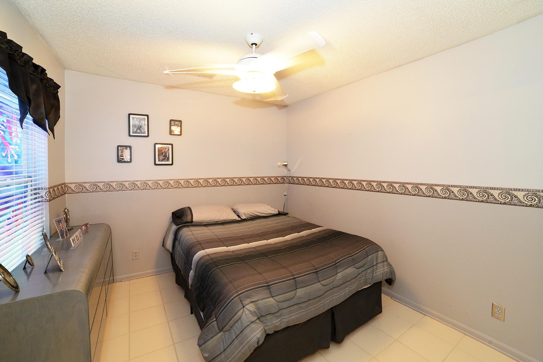 10684 Plainview Circle Boca Raton, FL 33498 - Photo 20 of 22 Bedroom 2