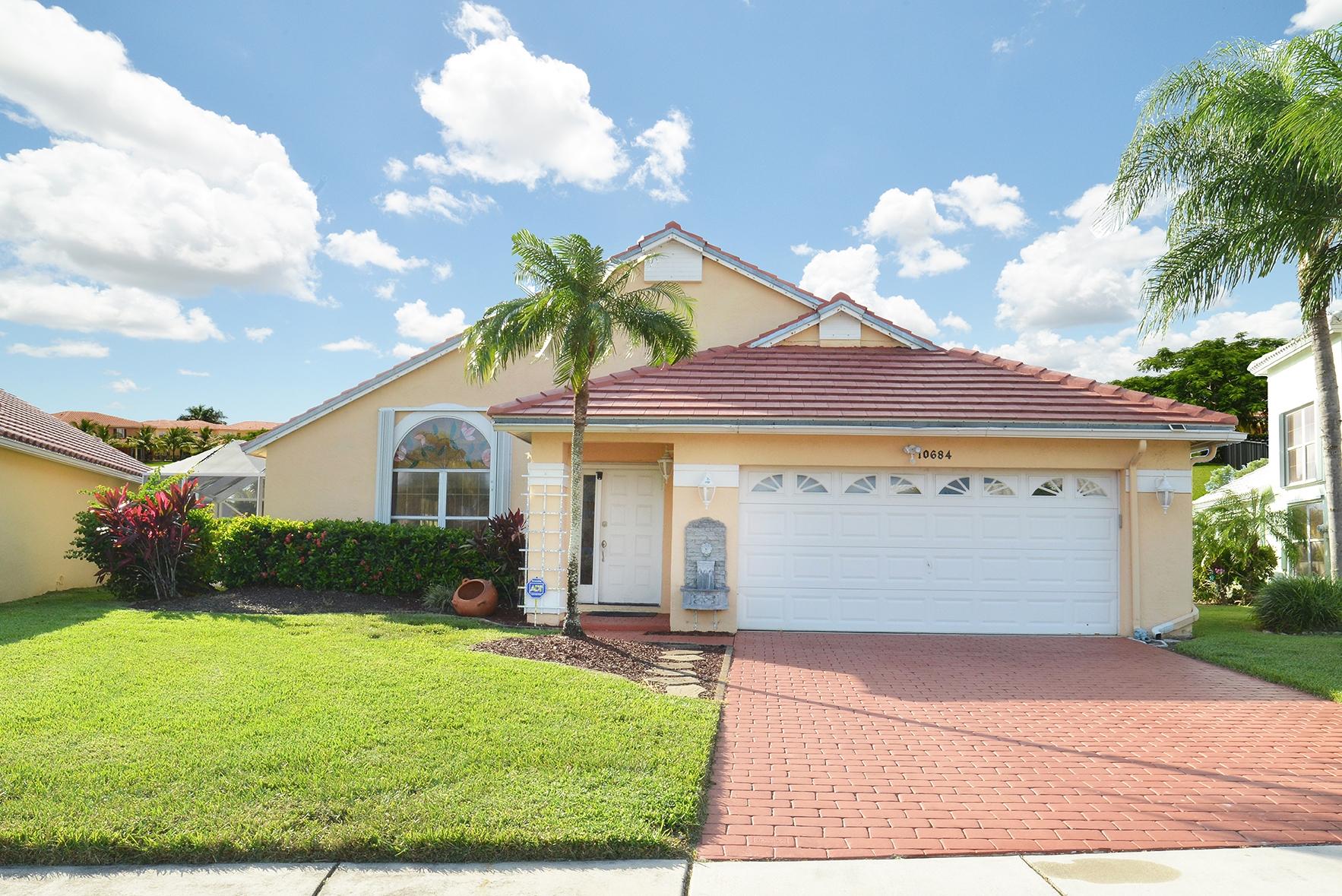 10684 Plainview Circle Boca Raton, FL 33498 - Photo 2 of 22 Exterior