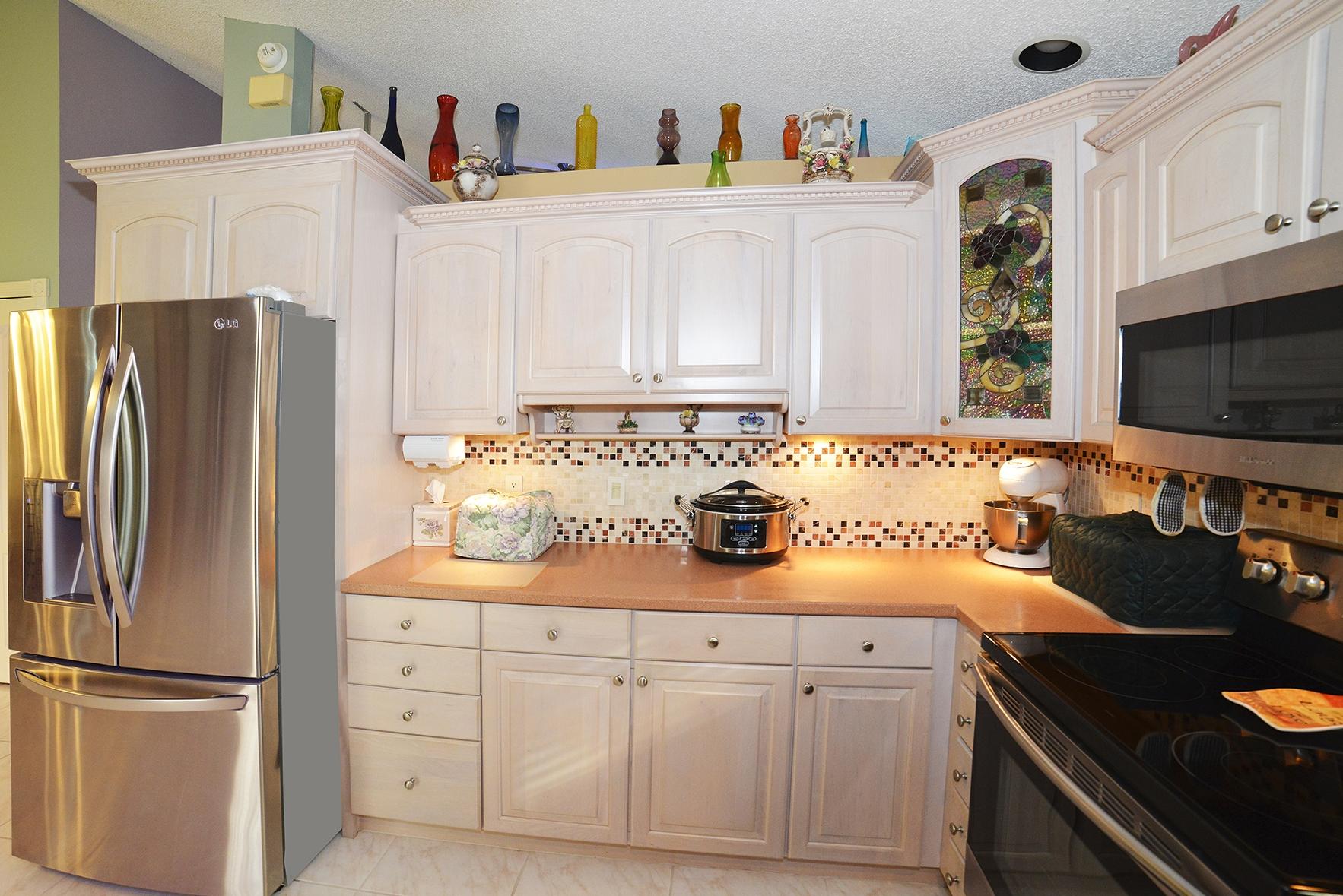 10684 Plainview Circle Boca Raton, FL 33498 - Photo 8 of 22 Kitchen