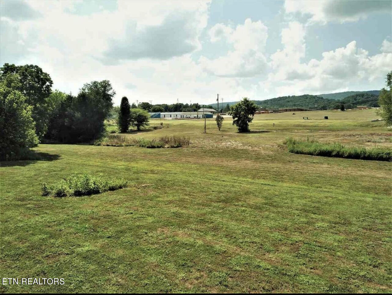 297-329 Bryan Road Rutledge, TN 37861 - Photo 6 of 12 IMG_2944