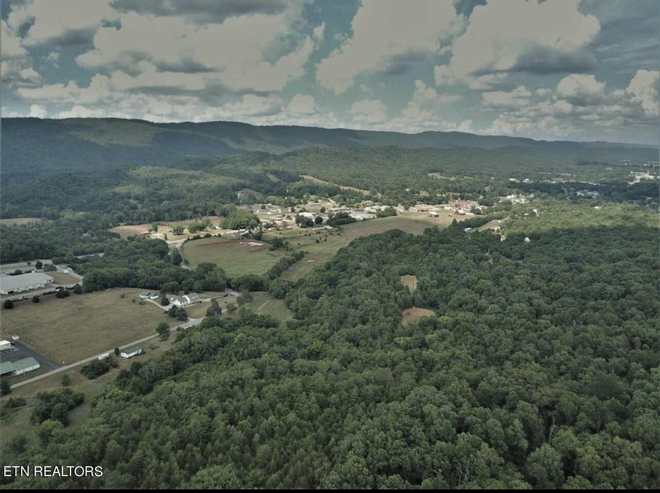 297-329 Bryan Road Rutledge, TN 37861 - Photo 7 of 12 IMG_2939