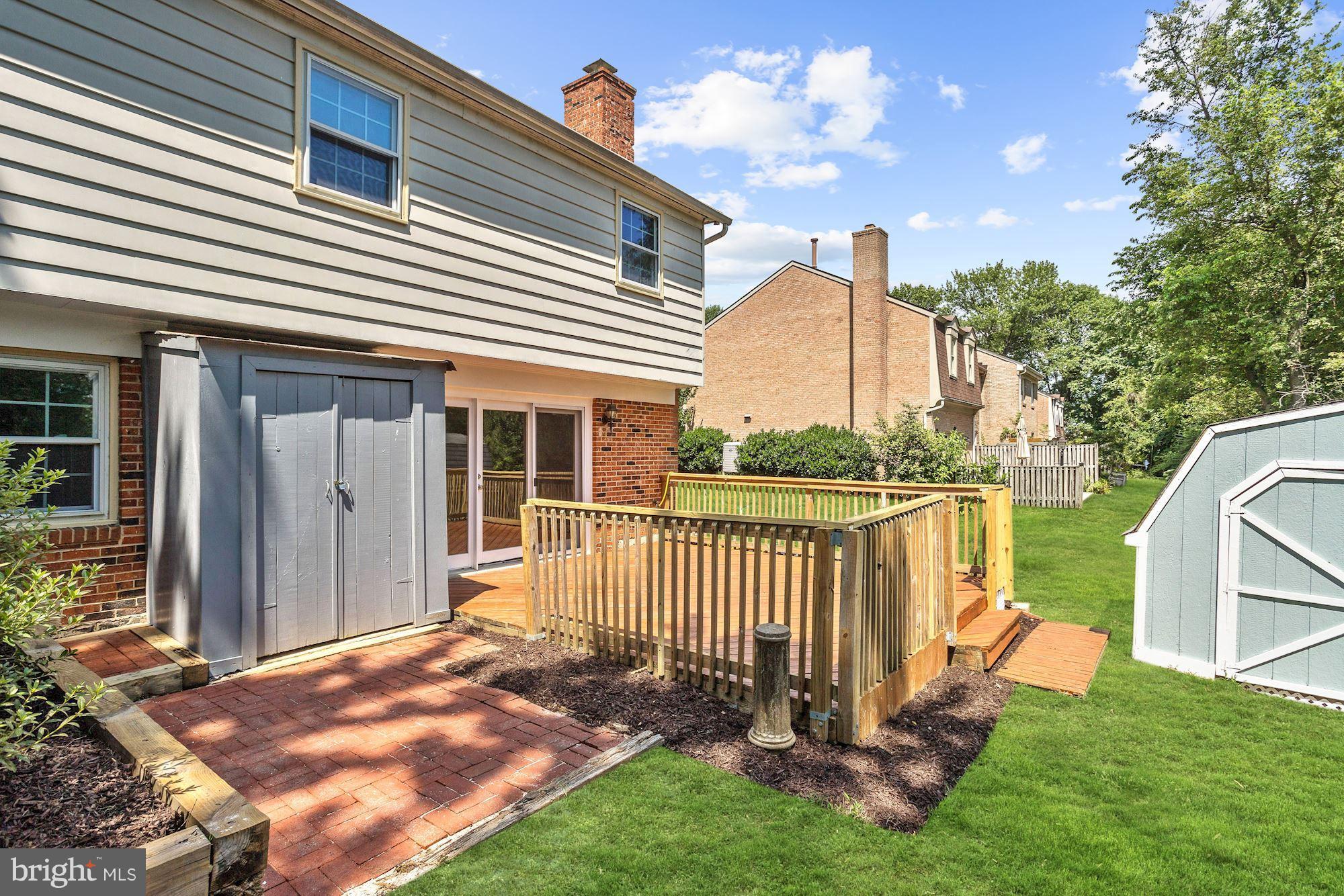 5821 Humblebee Road Columbia, MD 21045 - Photo 28 of 30 Deck and Patio